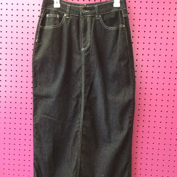 Long Denim Skirt- Size 11 - Picture 3 of 3